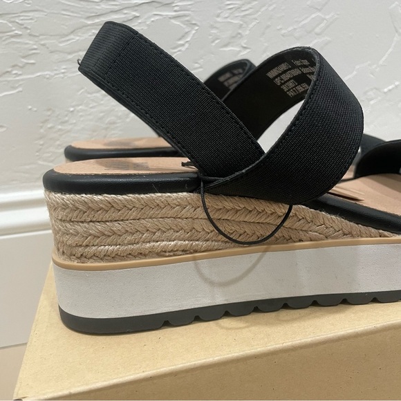 NWT Madden NYC Women’s Size 10 Talla Wedge Sandals Strap Black White Cream - Picture 11 of 13